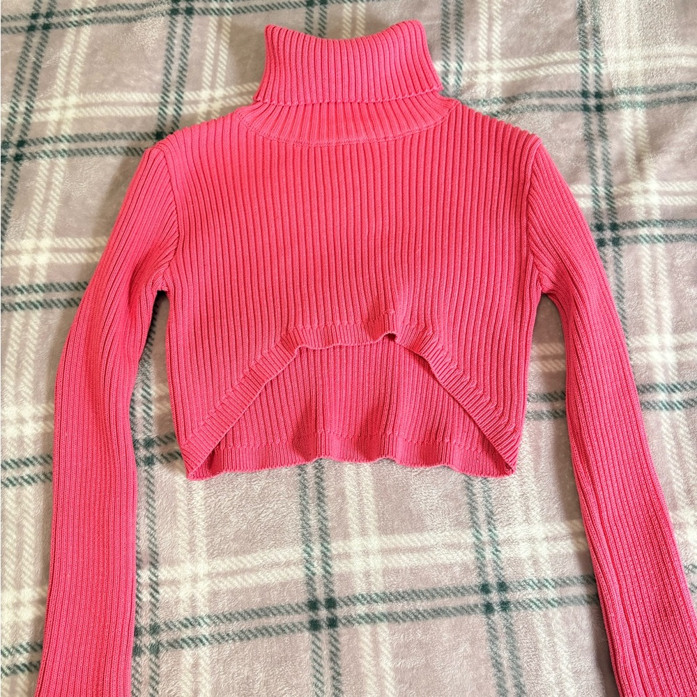Fuchsia Ribbed Turtleneck Sweater - Picture 2 of 7